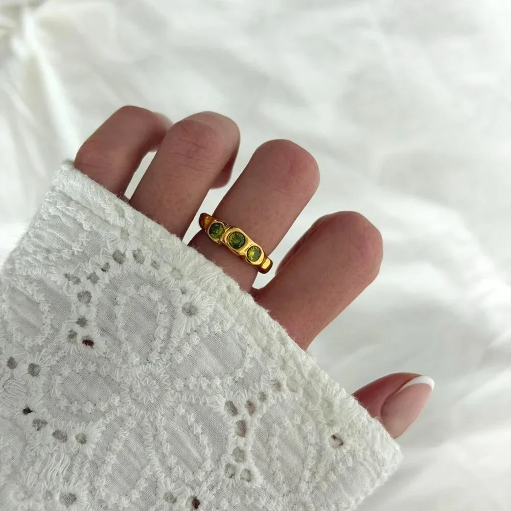 Sku:0493 Vintage vibe old ring green zircon stone stainless steel +in a gift box